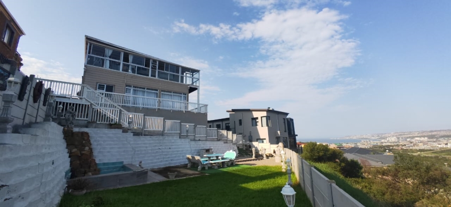 5 Bedroom Property for Sale in Seemeeu Park Western Cape